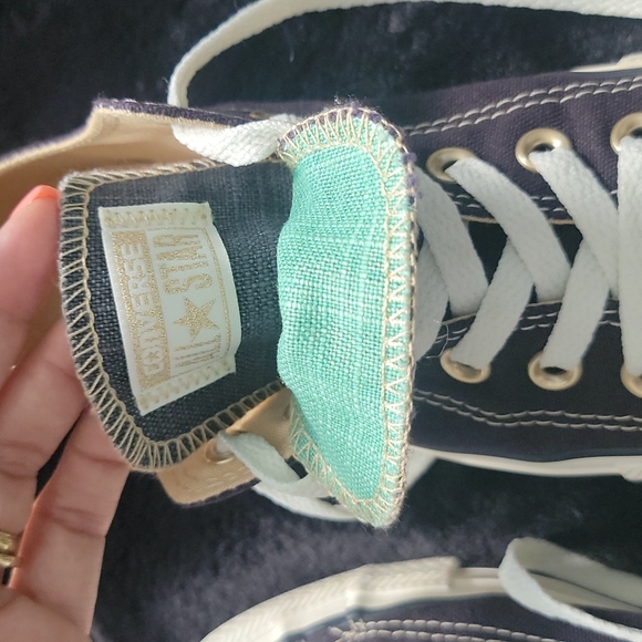 Converse - Picture 5 of 9